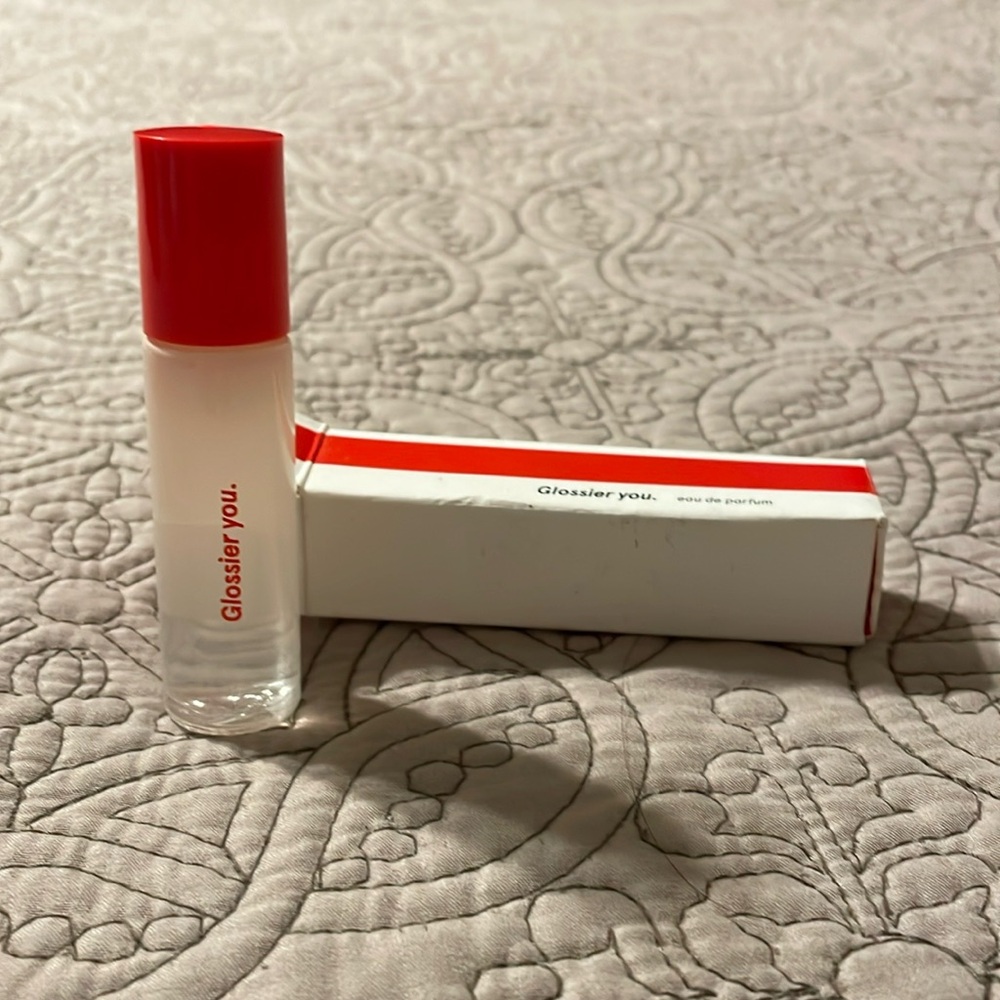 Glossier You Brand New Rollerball Perfume 8ml/0.27floz